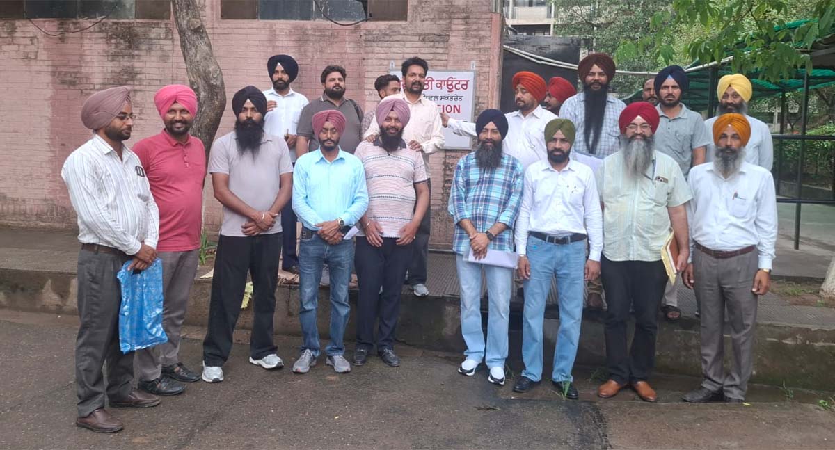 Punjab Health Minister holds meeting with organization regarding employee demands, many demands settled on the spot